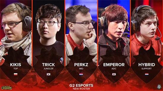 显示出他对 显示出他对