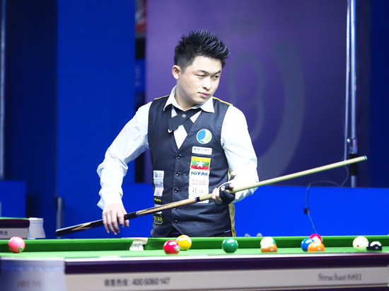 让他承担重 让他承担重